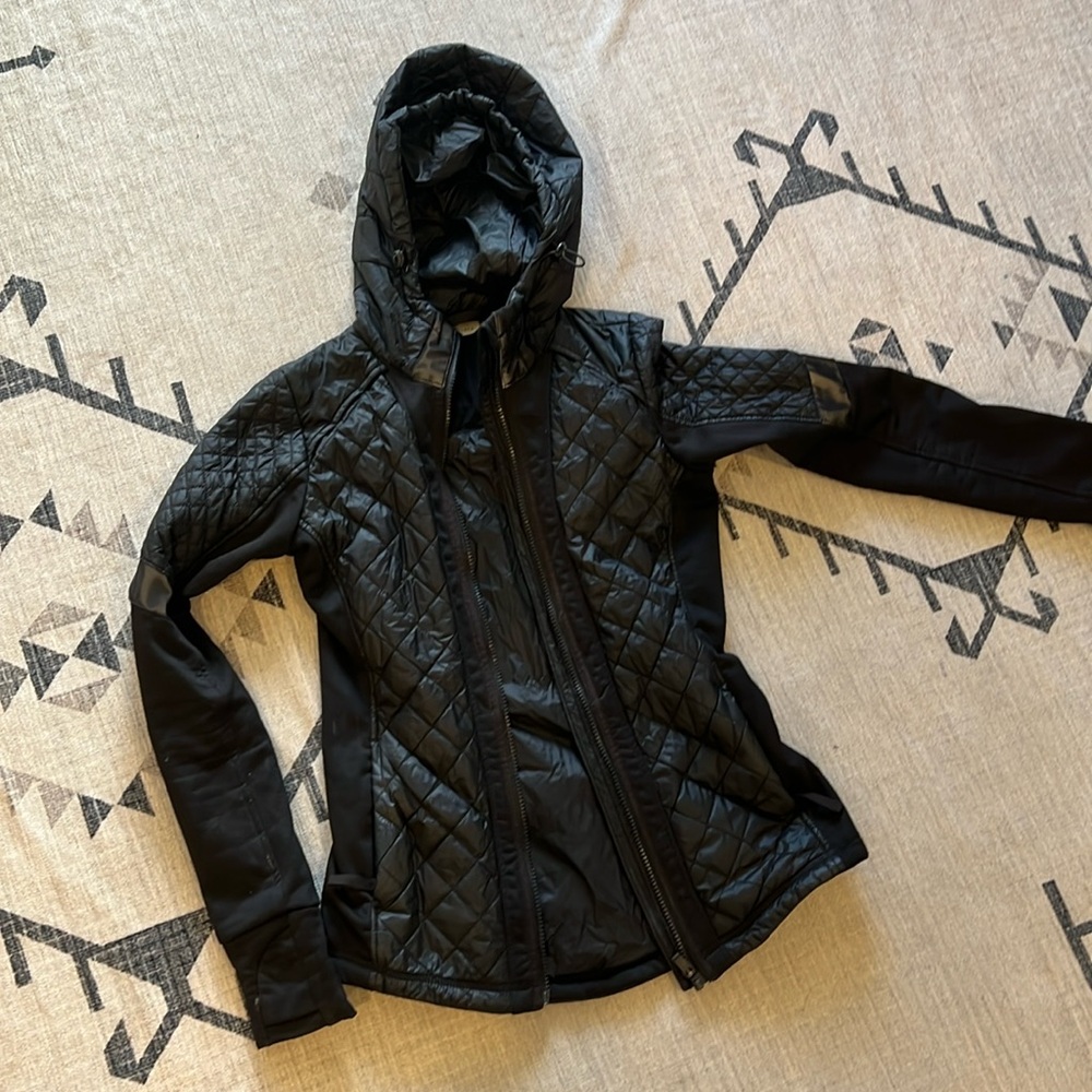 Fitted athlete black jacket